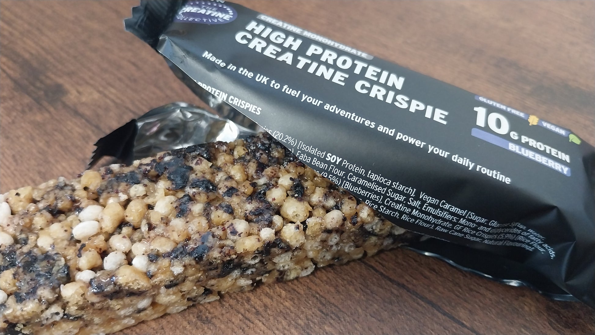 Creatine Blueberry crispy protein bar